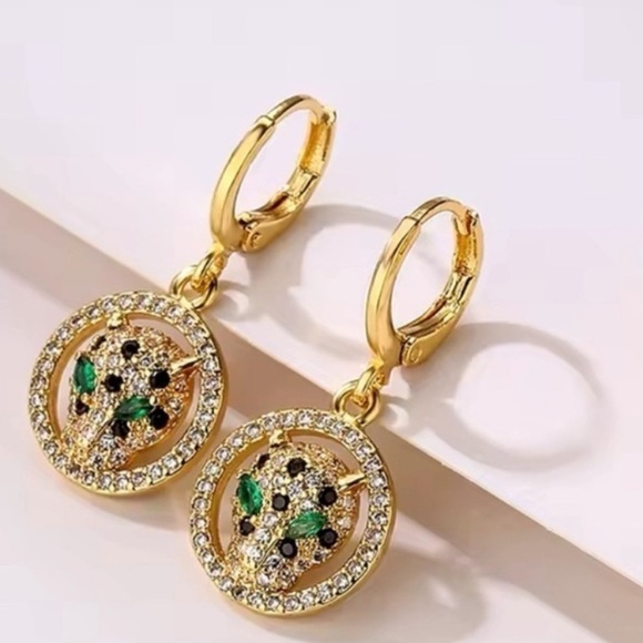 18K Gold Pavé Diamond Panther Designer Inspired Huggie Hoop Dangle Drop Earrings - Picture 2 of 5